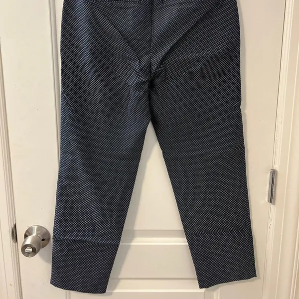 Old Navy Dress pants - Image 4