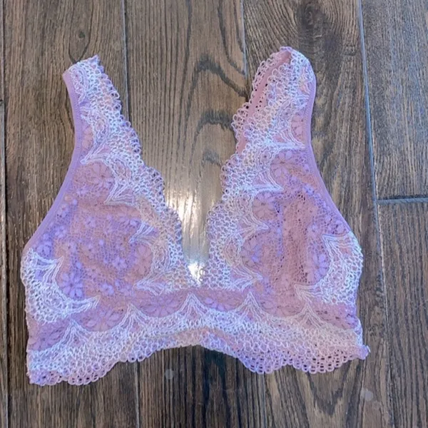 Victorias Secret purple lace bralette boho size medium - Image 2