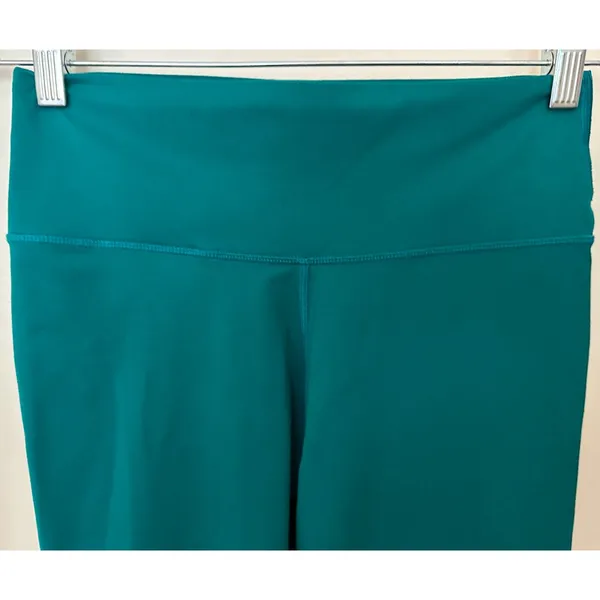 Fabletics Teal Cropped High Waist Athletic Leggins Women's Sz Medium - Image 9