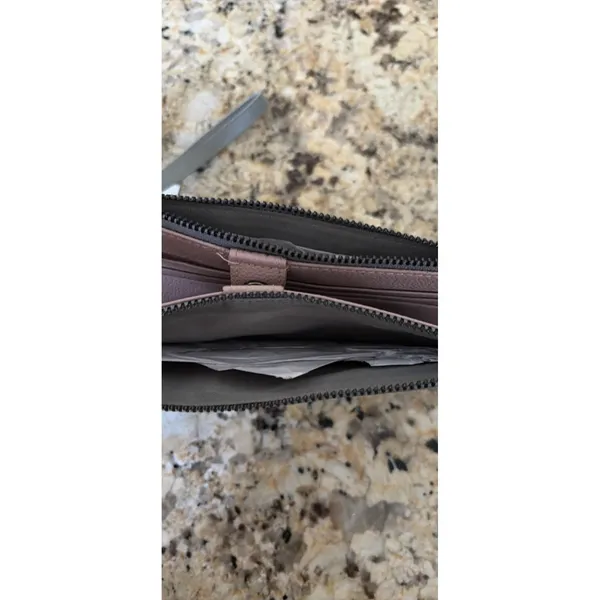 Rachel Rachel Roy Wristlet Wallet Womens OS Grey Genuine Leather Zip‎ Clutch NWT - Image 3