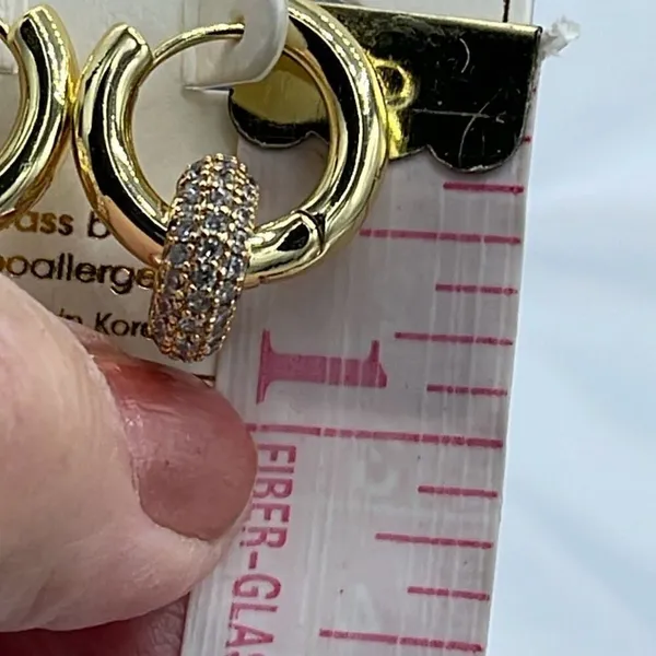 NWT 14K GP “Do everything in Love” CZ ring hoop earrings - Image 7