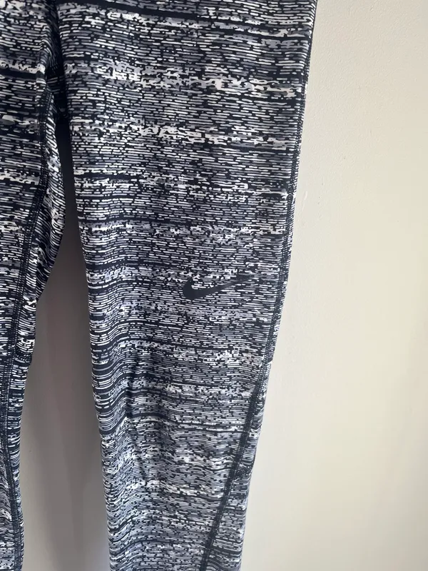 Nike Pro Leggings - Image 2