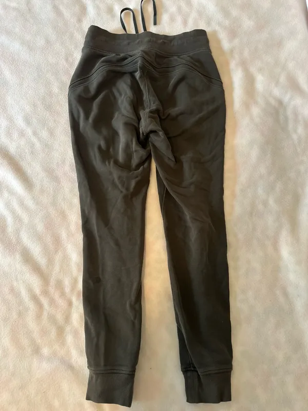 Lululemon Sweatpants  - Image 3