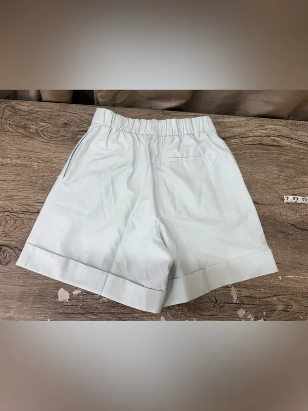 Lululemon LuluLinen High-Rise‎ Short 6" size 26 color is ocean air - Image 5