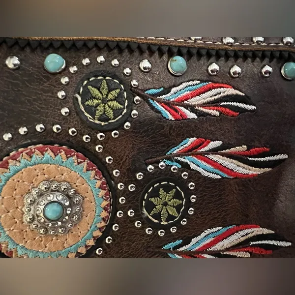 Western Dreamcatcher Feather Purse - Image 7