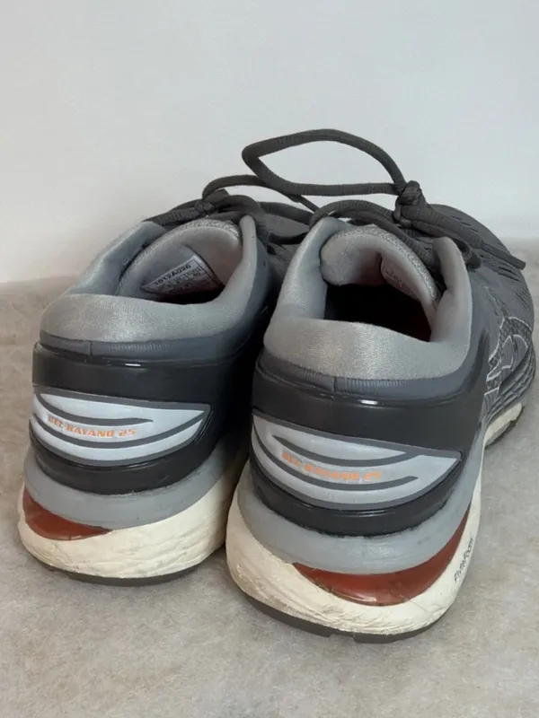 Asics Gel Kayano 25 Womens Sz US 8.5 Carbon Gray Running Athletic Shoes 1012A026 - Image 6