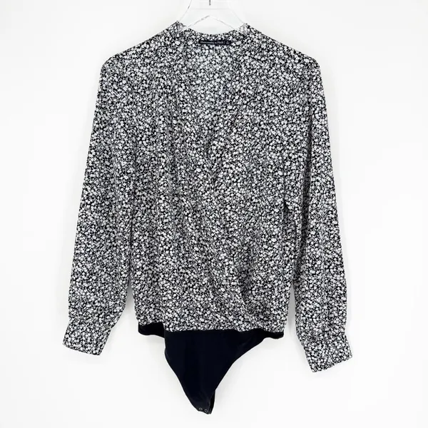 Abercrombie & Fitch Floral V-Neck Bodysuit Women's Size L Romantic Top‎ - Image 3