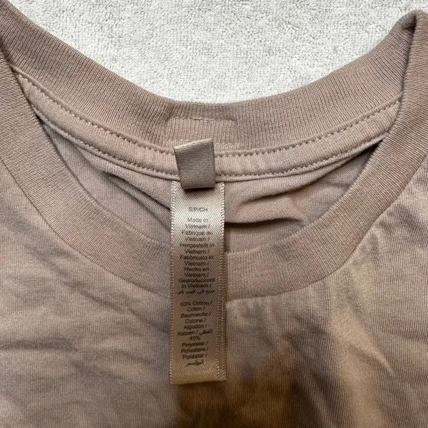 SKIMS Women’s Soft Lounge Short Sleeve T-Shirt Size Small Purple - Image 3