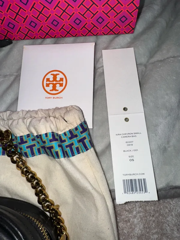 Tory Burch Kira Chevron Small Camera Bag - Image 2