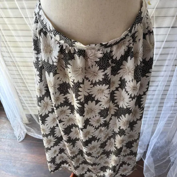 Vintage Black and white Cricket Lane floral midi skirt with elastic waistband - Image 5