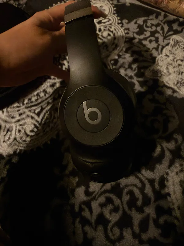 Beats Solo 4  - Image 4