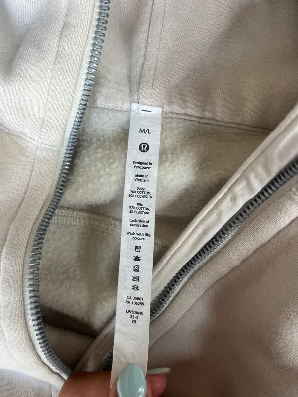 Lululemon Scuba Hoodie - Image 4