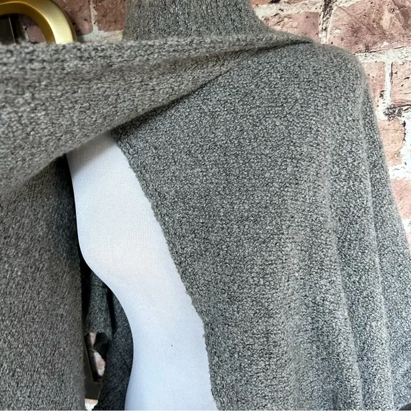One Grey Day Gray Mock Neck Sweater XS - Image 4