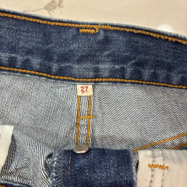 Levis Denim Shorts Womens Size 27 Distressed Jean Blue - Image 4