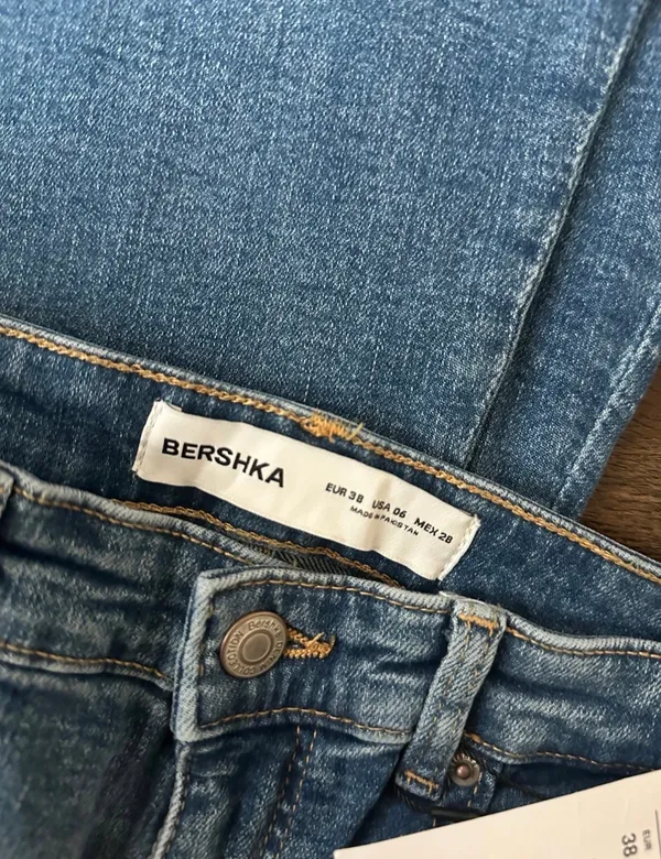New with tags Bershka women’s flare denim jeans - Image 3