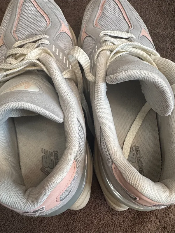 New Balance Women's Light Gray and Pink 9060 Style Sneakers - Image 12