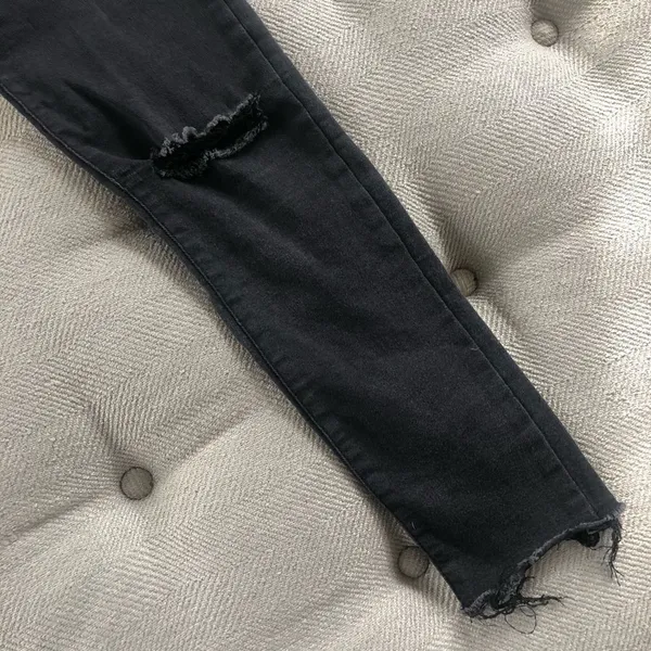 Zara Trafaluc Destroyed Skinny Raw Hem Jeans 4 - Image 3