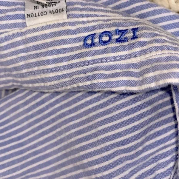 IZOD blue striped top size XLarge - Image 3
