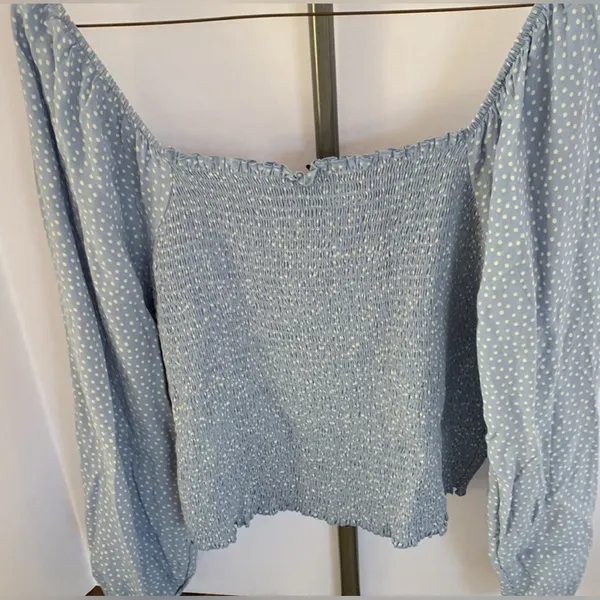 American Eagle Light Blue Polka Dot Smocked Crop Blouse XL Off-Shoulder no tags - Image 3