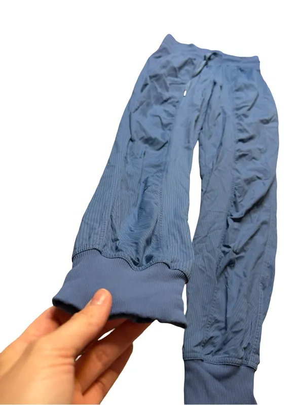 ✨ Lululemon Dance Studio Jogger Size 2 Lightweight‎ Athleisure Pants ✨ - Image 3