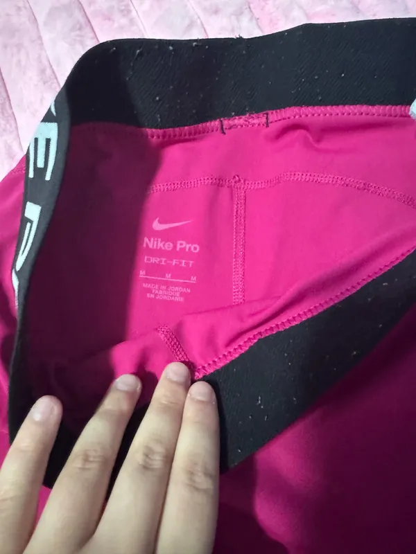 Nike Pros Pink Neon  - Image 2