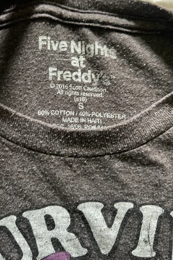 Five Nights At Freddy’s T-Shirt Size Small - Image 3