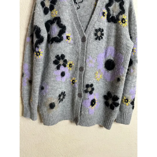 Miu Miu Flower Intarsia Cardigan in Grey Soft Fuzzy Mohair Womans 42/ US 6 - Image 7