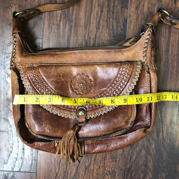 Patricia Nash Camila Hobo Bag Distressed Leather Saddle Messenger Purse Tassel Brown Cognac #boho #western #cottagecore #festival #vintage Measurement in pics - Image 5