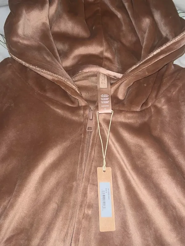 SKIMS Cropped Zip Hoodie size S - Image 4