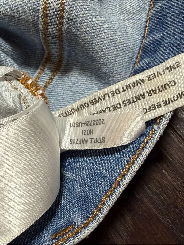 Madewell The Perfect Vintage Jean 26P Light Wash High Rise Straight Raw Hem Jean - Image 8