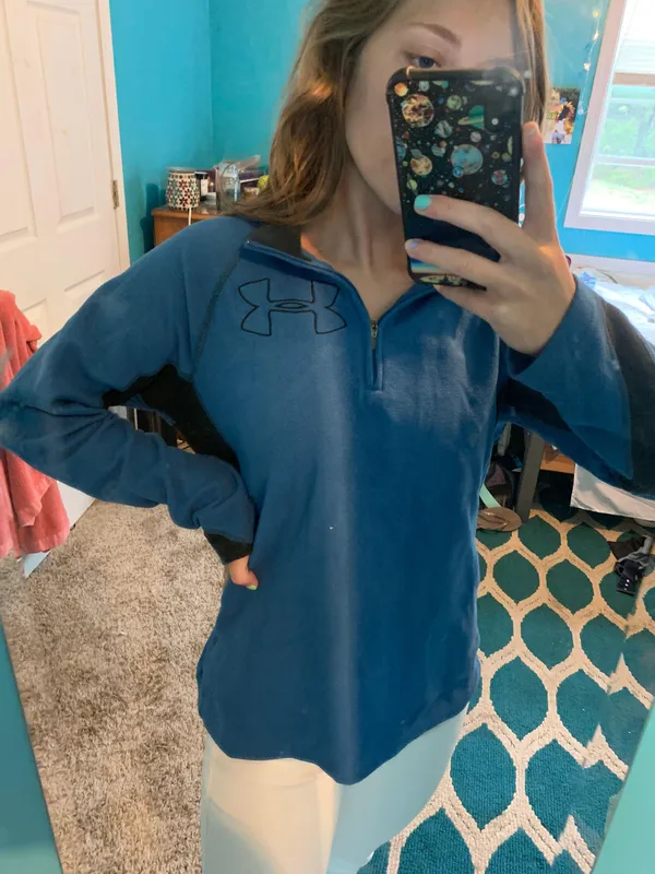 Under Armour Sweatshirt - Image 2