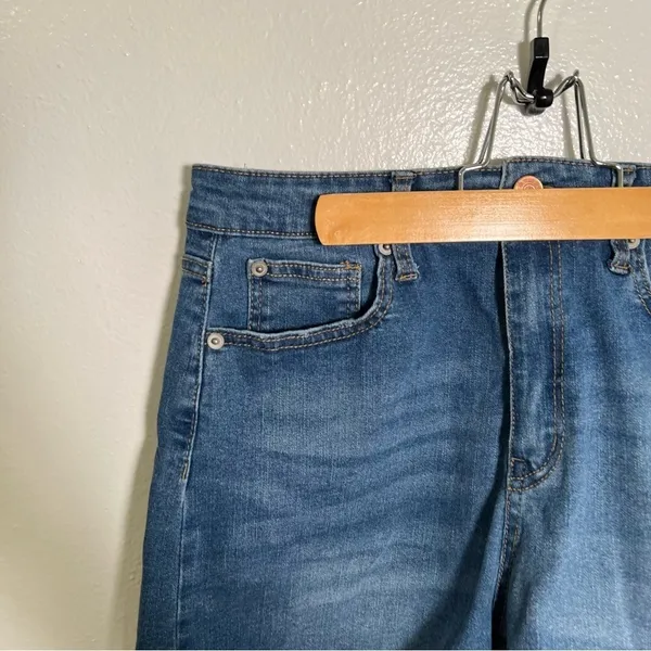 No Boundaries Women's Juniors Size 13 Denim Shorts Medium Wash‎ Cuffed Mid-Rise - Image 5