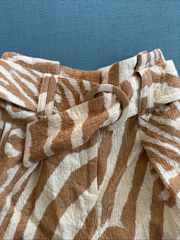 Sézane High-Waist Shorts - Cream & Brown - Image 2
