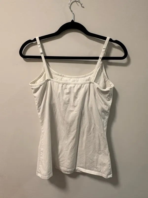 Pact white tank top size L - Image 2