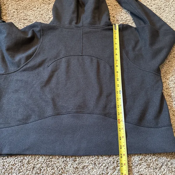 Lululemon Black Loungeful Cropped Hoodie Sweatshirt Women's Sz 8 Or 6 - Image 6