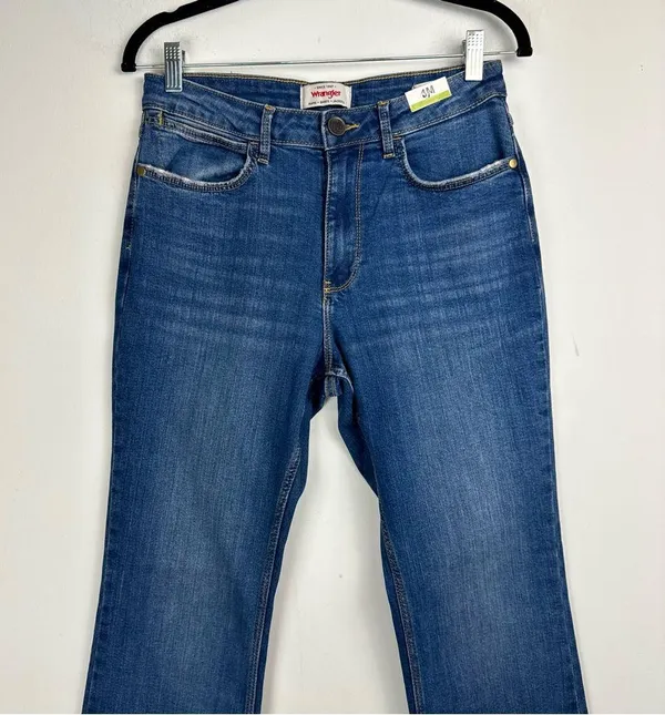 NWT Wrangler High Rise Bold Boot Jeans Sz 5/6 Medium Wash Bootcut - Image 11