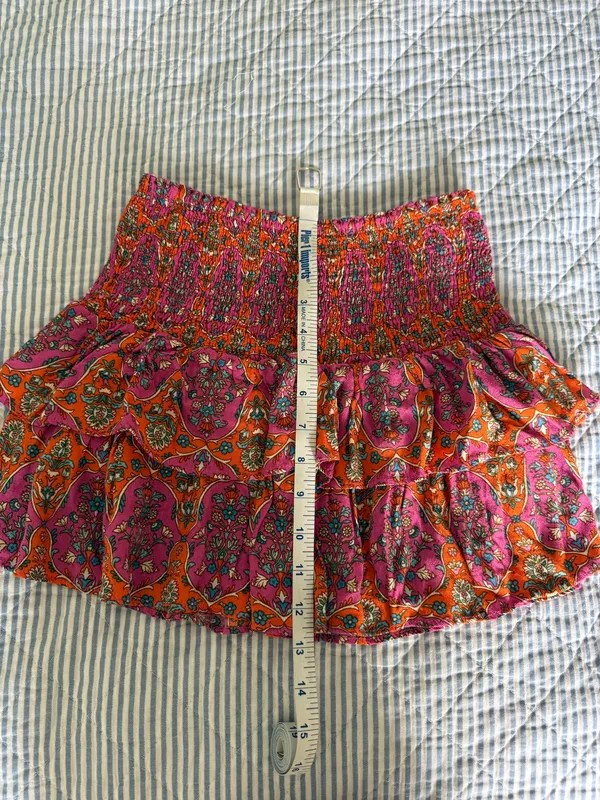 Boutique Flowy mini skirt Pink - Image 3