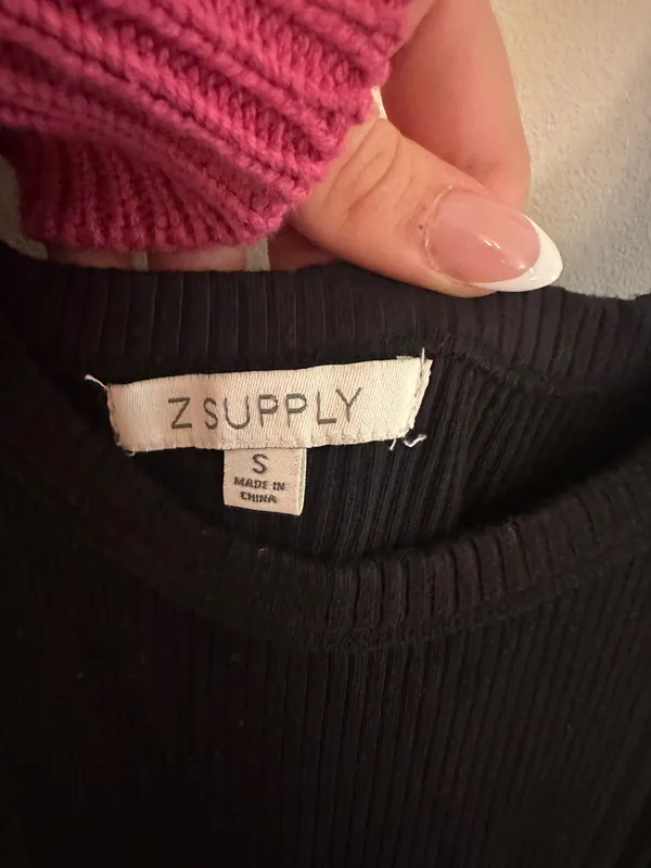 Z Supply Black Ribbed Midi Dress - Image 4