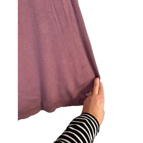 Maurice's Mauve Long sleeved waffle knit sweater with a cut-out‎ Sx 2X - Image 4