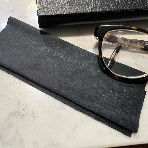 Burberry Tan Brown Eyeglass Frame & Case EUC - Image 2