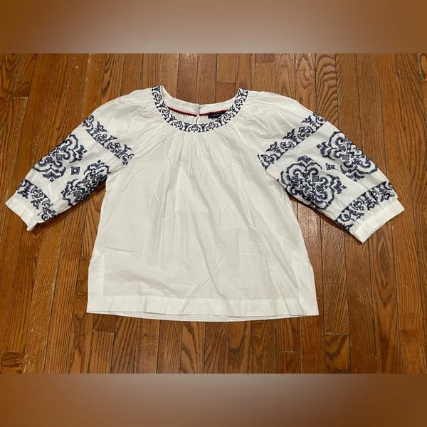 Tommy Hilfiger White and Blue Embroidered Blouse - Image 7