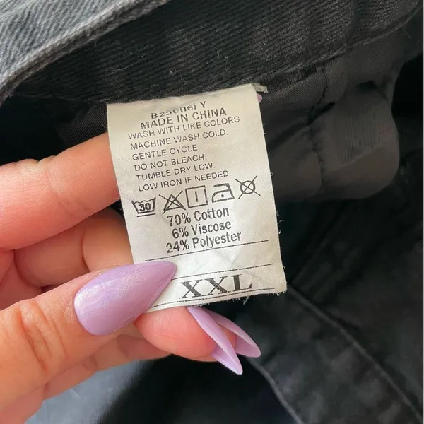 Black high rise bow cargo jeans Size 30 - Image 3