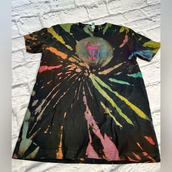 Reverse dye graphic tee shirt new size unisex medium - Image 2