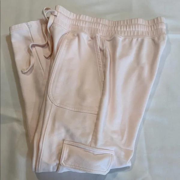 Fabletics Light Pink Cargo Pants Size Small EUC - Image 12