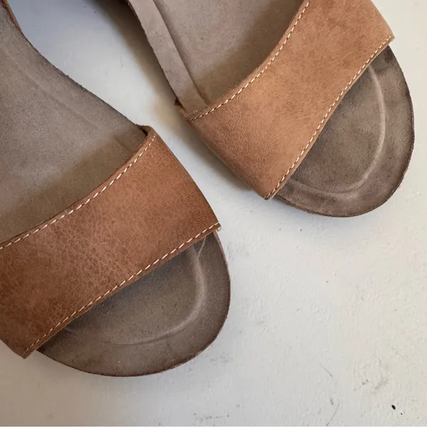 White Mountain Haines Sandals‎ Wedge Heel Shoes Tan Suede Cork Womens Size 7.5 M - Image 5