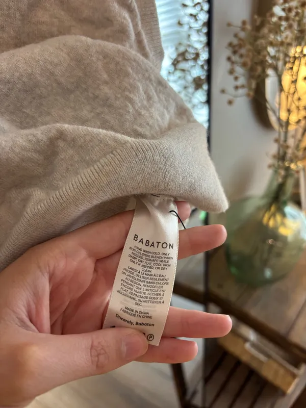 Aritzia Babaton 100% wool top - Image 3