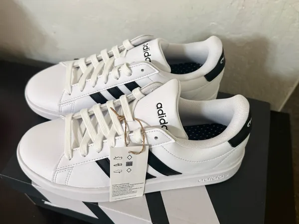 adidas White and Black Women's Athletic Sneakers - Image 10