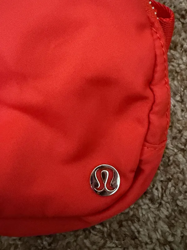 Lululemon Belt Bag - Image 2