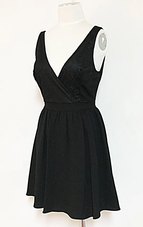 Low Cut Lace Black Formal Open Back Dress - Image 3
