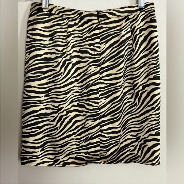 NWT sincerely Jules zebra print‎ skirt M - Image 2